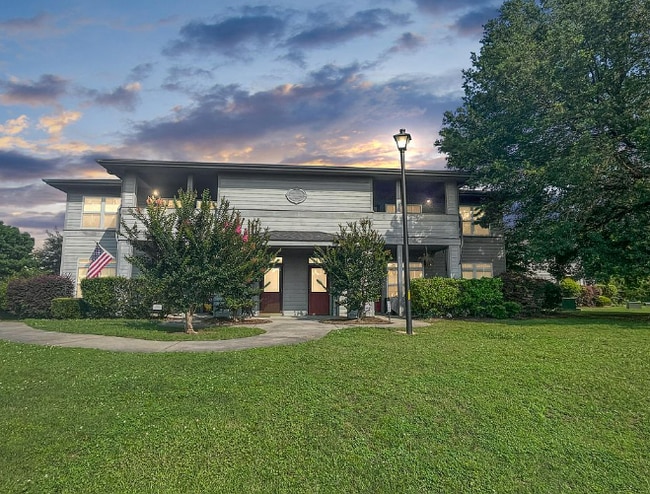 Photo - Mariners Way