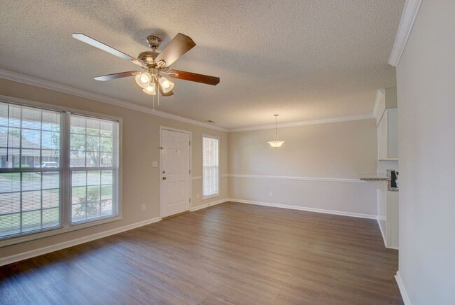 Building Photo - 120 Railroad Ridge Rd Unit 120 Railroad Ridge Road