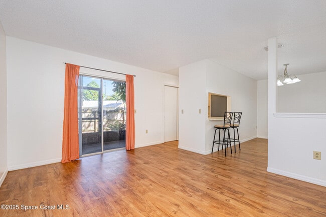 Photo - 110 Summer Pl Unit 2