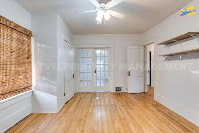 Photo - 339 N Holyoke Pl