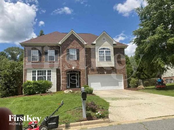 6383 Clubside Dr  