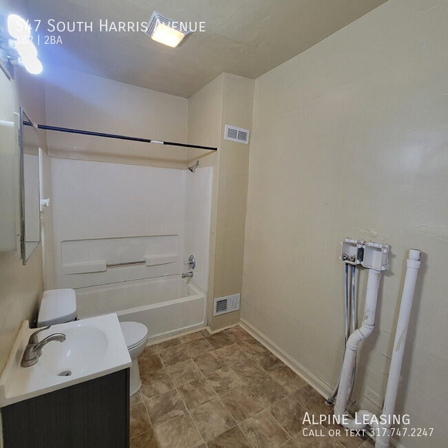 Photo - 547 S Harris Ave