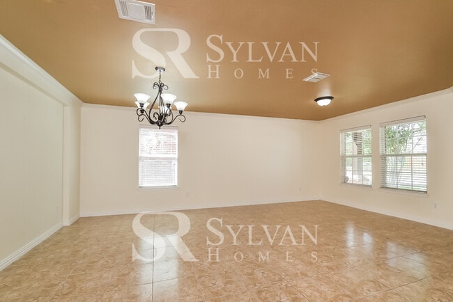 Photo - Everything you have been dreaming of is here. Lease today!