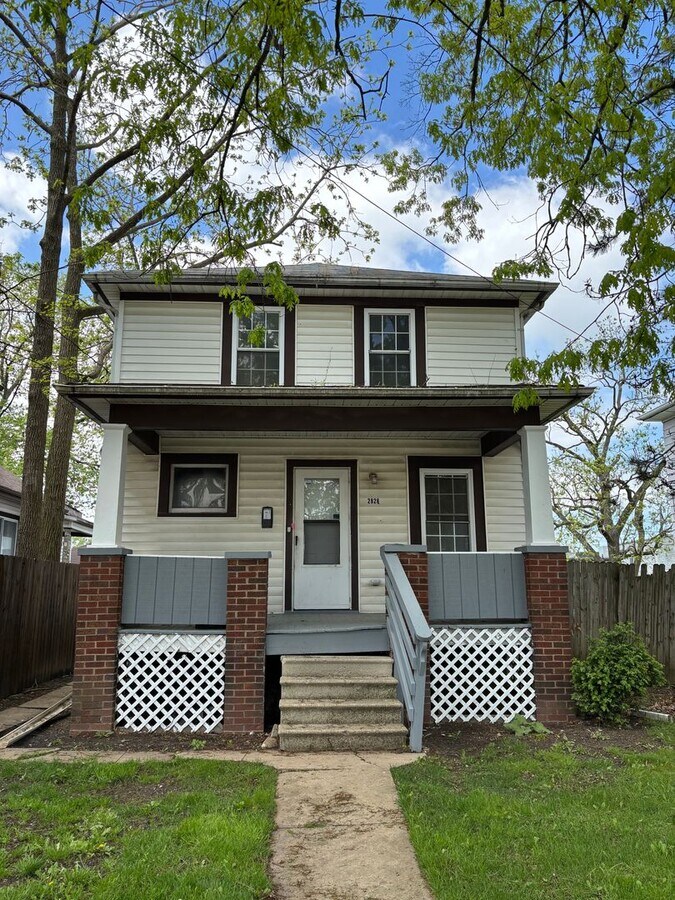 Section 8 Accepted, 3-bedroom home, perfec... - Section 8 Accepted, 3-bedroom home, perfec...