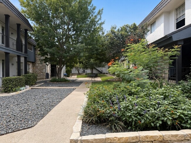 Green-filled Courtyard