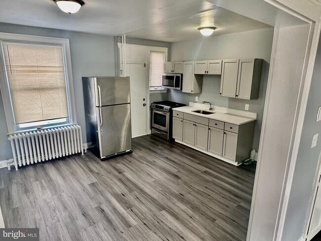 Photo - 3400 Elmley Ave