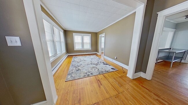 Photo - 835 Latimer St