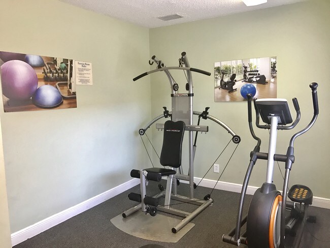 Photo - Pinetree Apartments