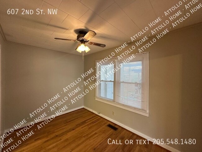Photo - 607 2nd St NW