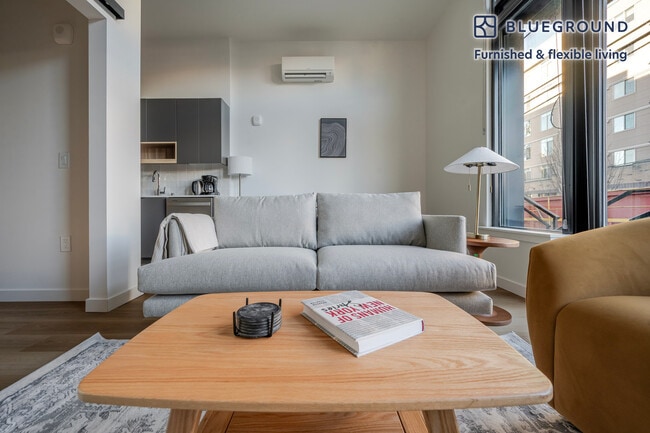 Photo - 2245 NW 56th St Unidad FL2-ID981