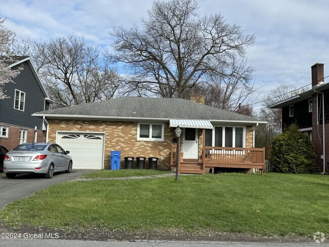 Building Photo - 92 Daytona Ave Rental
