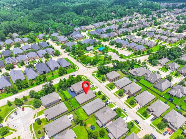 138 Meadow Grove Dr