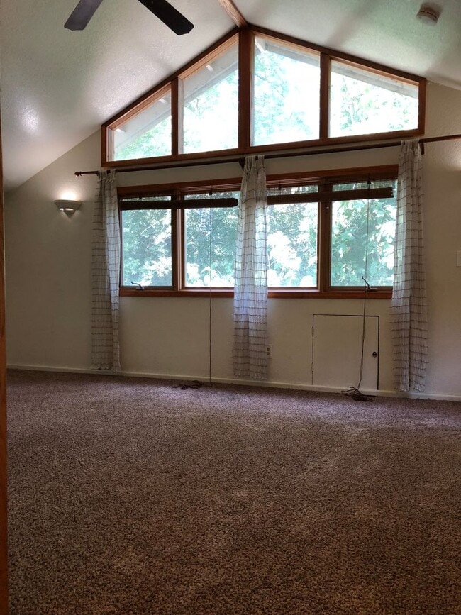 Photo - *RESERVE FOR SUMMER 2026* 5 Bedroom 3 Bath... Unit House