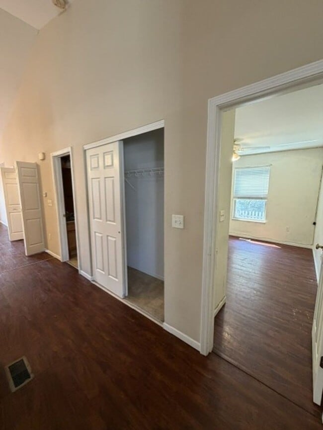 Photo - 10925 Upland Terrace