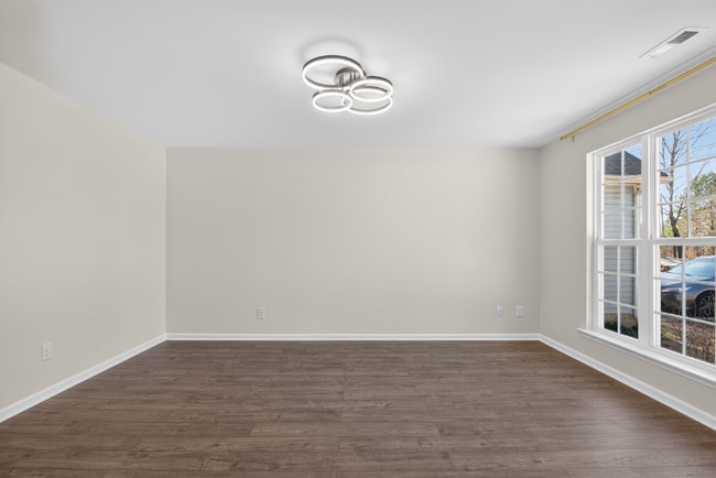 Photo - 106 Barbee Rd