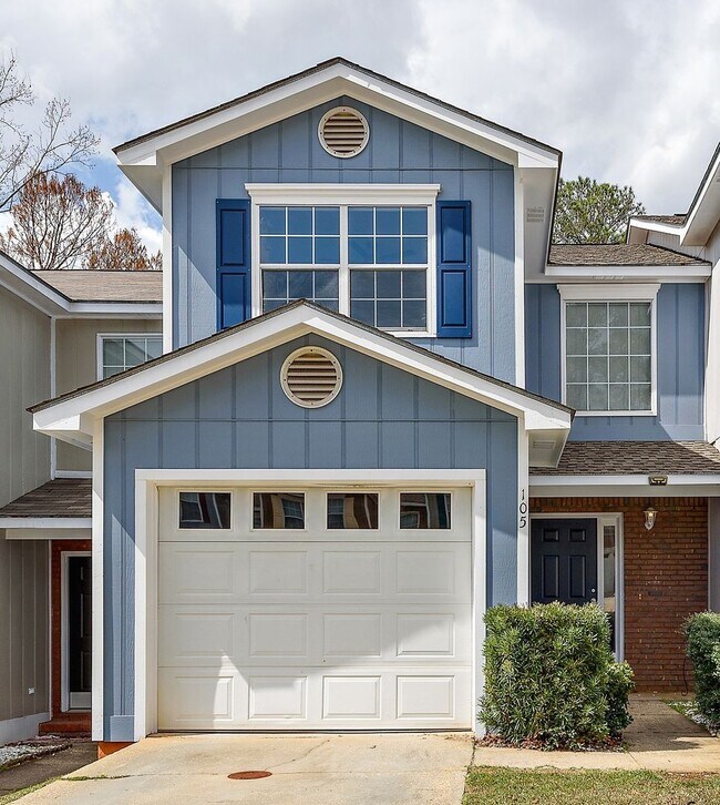 Building Photo - Available NOW-105 Pineridge Drive