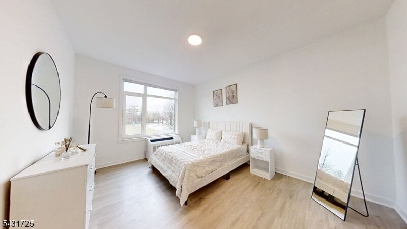 Photo - 1181 Morris Ave