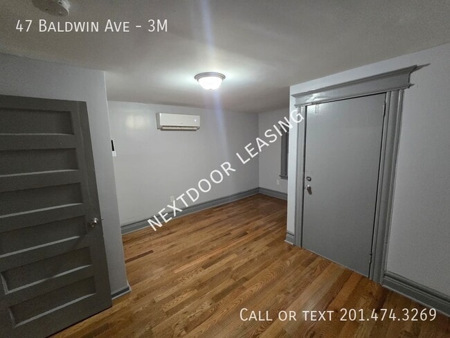 Building Photo - 47 Baldwin Ave Unit 3M
