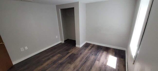 Photo - 2403 Calihan Ave NE Unidad B