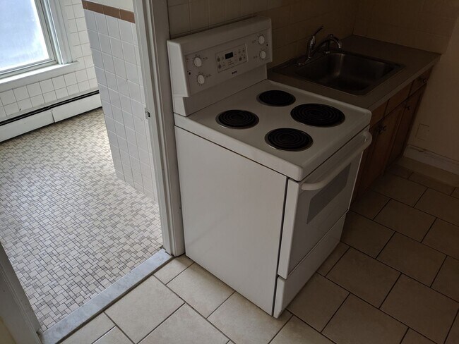 Photo - Cambridge 1 bed - Porter Square - Sept 1 m...