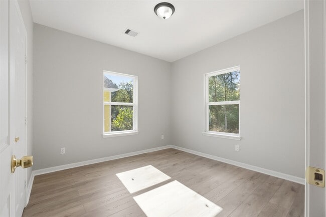 Photo - 1915 Ross Ave