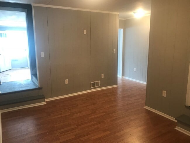 Photo - Charming 3 Bedroom, 1.5 Bathroom Residence...