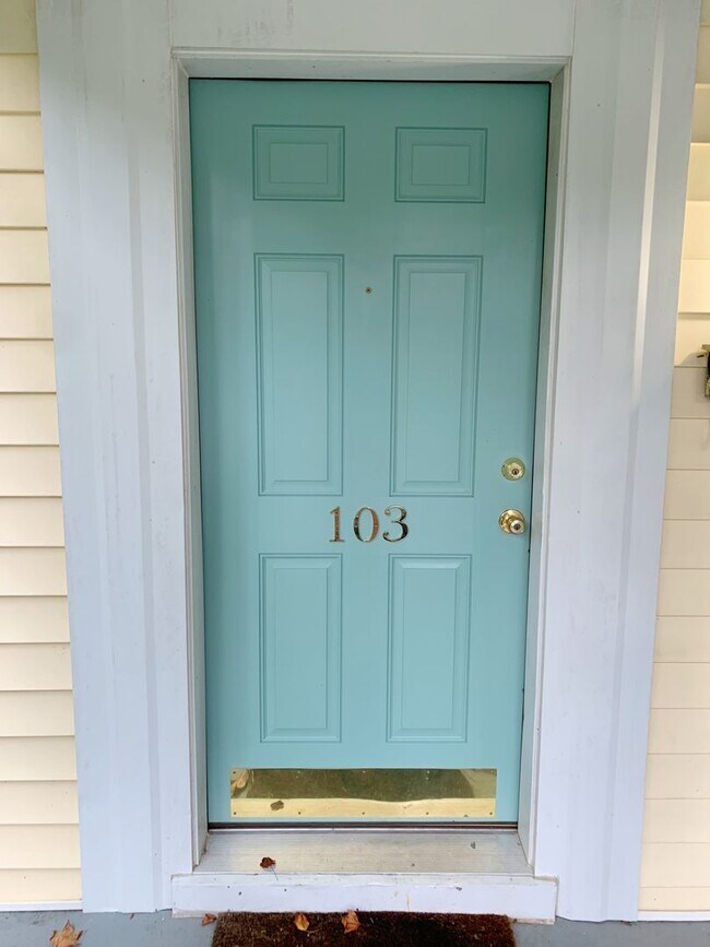 Photo - 103 N Jarvis St