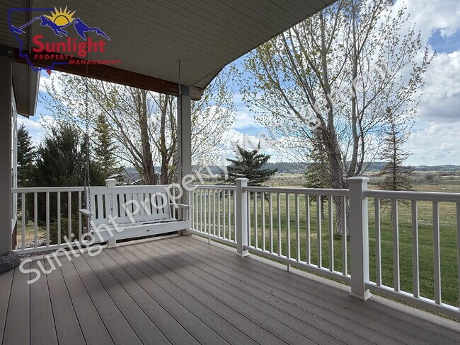 Photo - 3 Bed 2 Bath 2,756 sq ft on 2+ acres in Columbus
