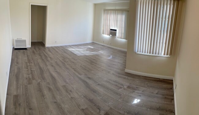 Living Room - 17619 Martha St