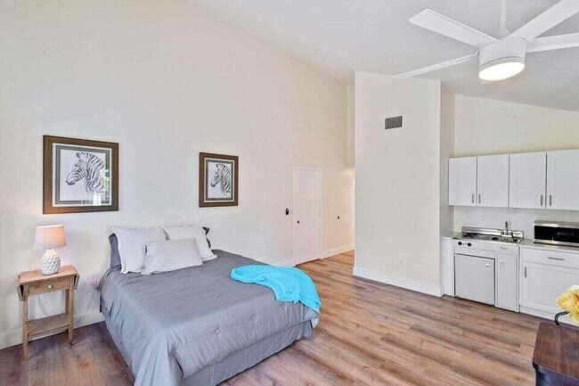 Photo - 11863 Wimbledon Cir Unit 508