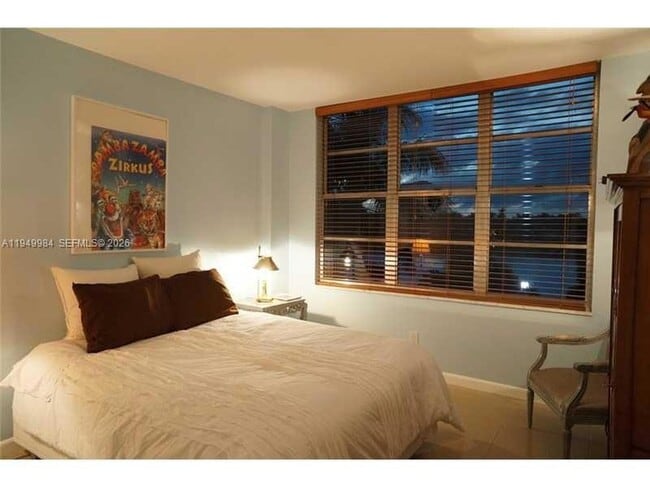 Photo - 5600 Collins Ave Unit 4P