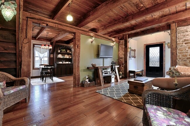 Photo - 801 Upper Scotch Line Unit Cottage Suite