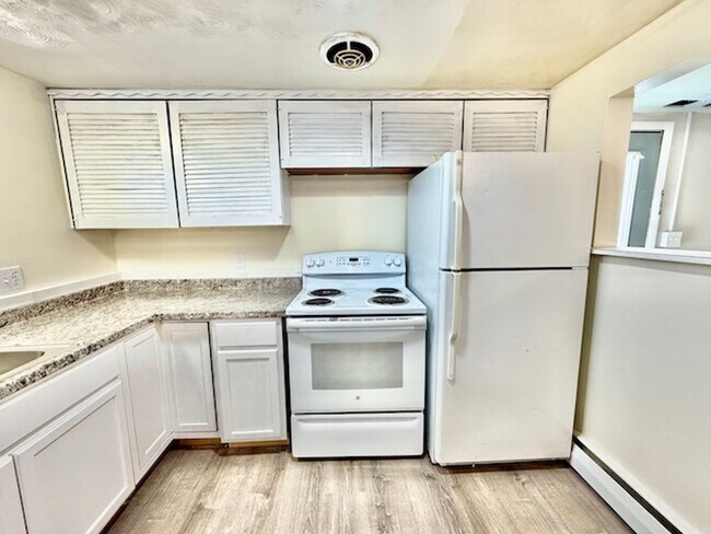 Photo - 180 Laurel St Unidad 180 Laurel St