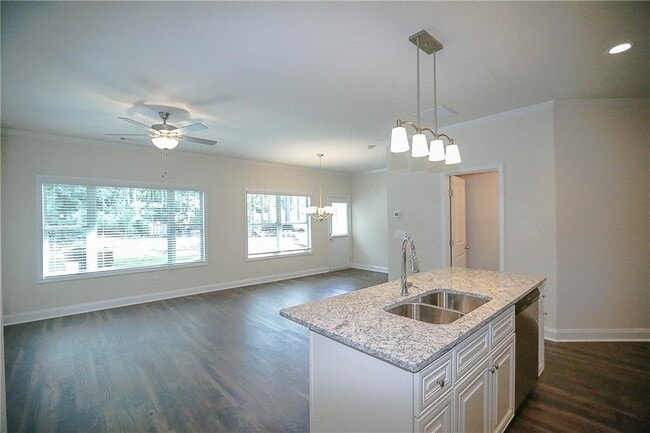 Photo - 327 Cashes Ct