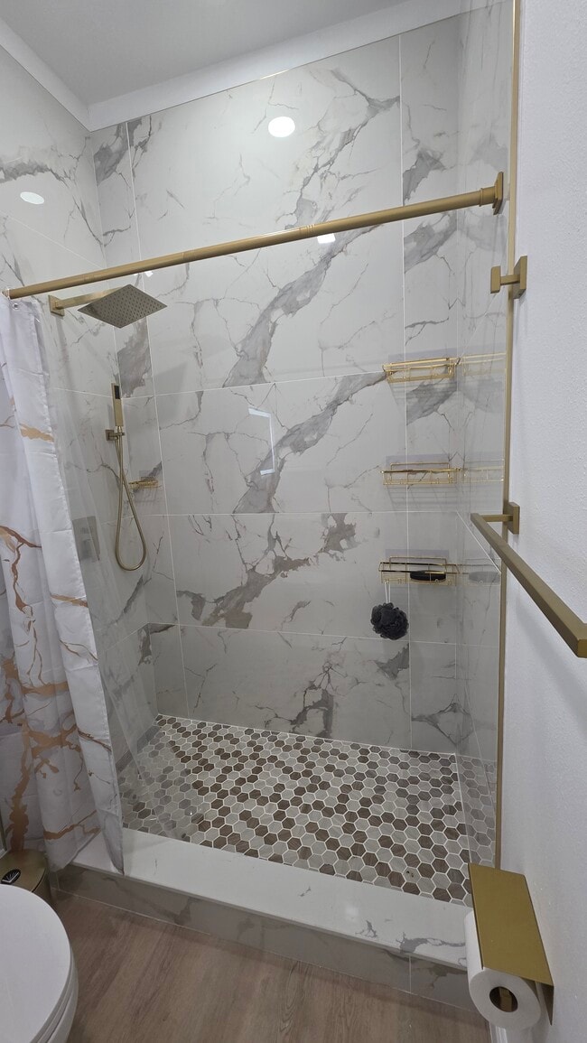 Photo - 1818 Farris Ct Unit 16