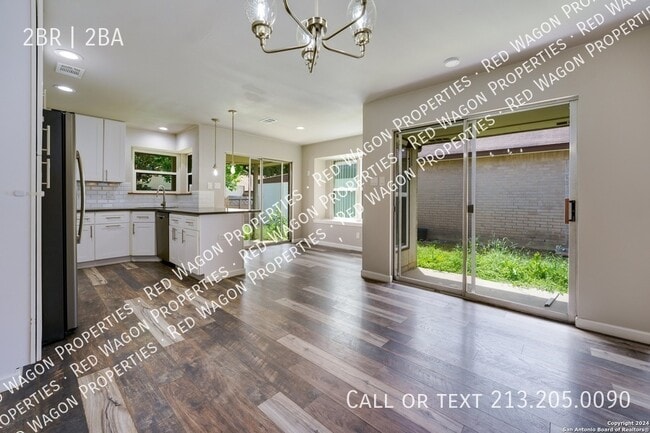 Photo - 709 Meadow Arbor Ln