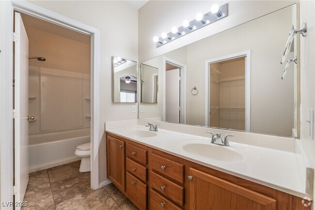 Building Photo - 6809 Squaw Mountain Dr Unit 202 Rental