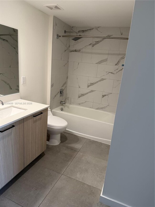 Photo - 16395 Biscayne Blvd Unidad 318
