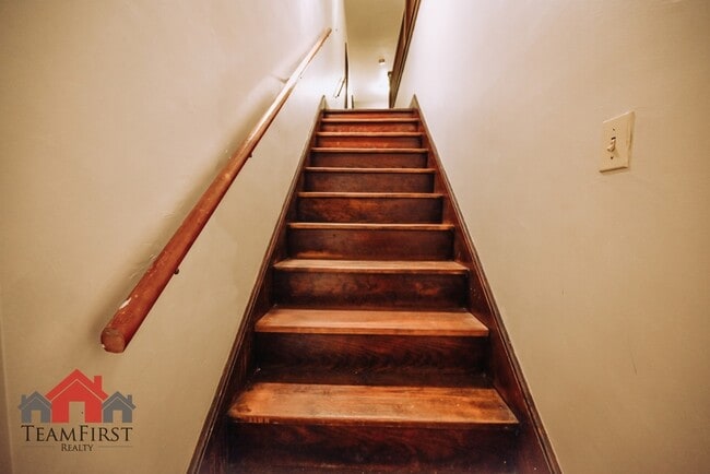 Photo - 205 N Maple St