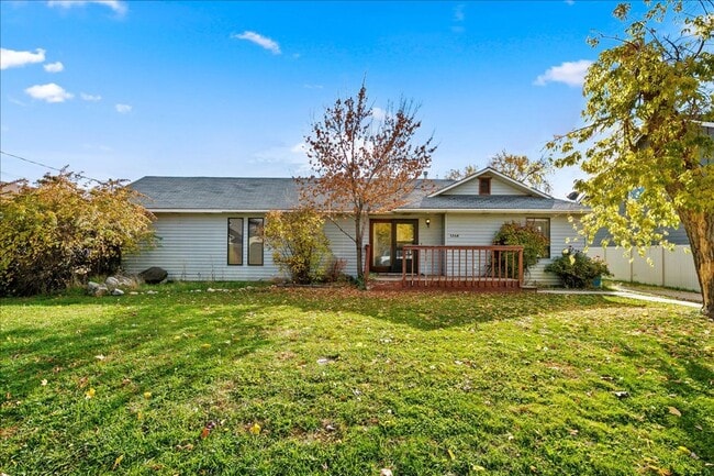 Building Photo - Spacious 4-Bedroom Home Minutes from Downt...