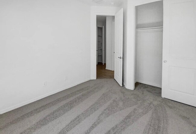 Photo - 6418 W Mark Ln