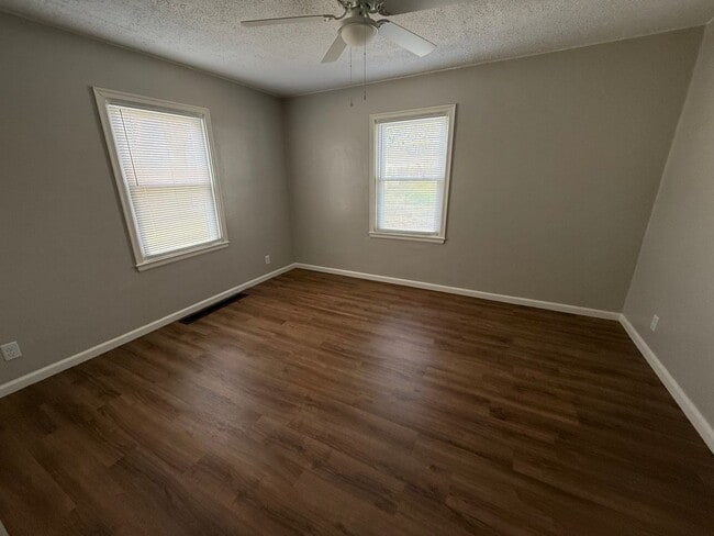 Photo - Beautiful renovated duplex in Edgewood!