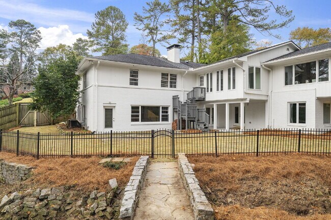 Photo - Move in before December 31st and get $100 OFF your rent for the first 3 months — PLUS a $250 Amaz...