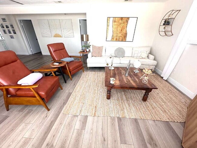 Photo - 2563 S Peninsula Dr