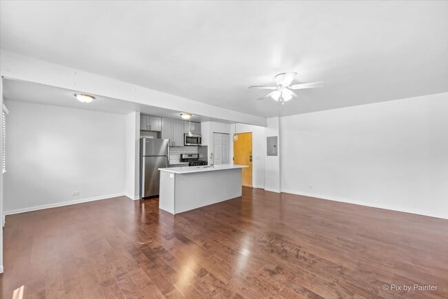 Photo - 7319 N Rogers Ave Unidad 102