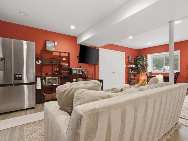 8341 Rolling Rd Unit SI ID1620557P