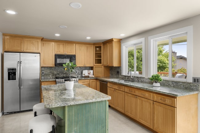 Photo - 18150 60th Pl NE