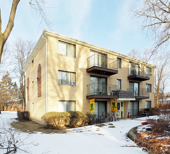 Photo - 1028 S York Rd