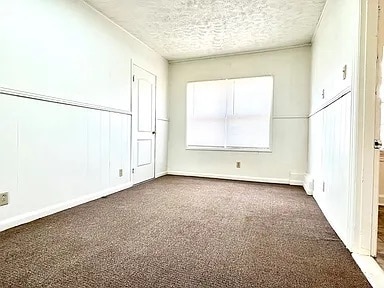 Photo - 1604 A E 9th St