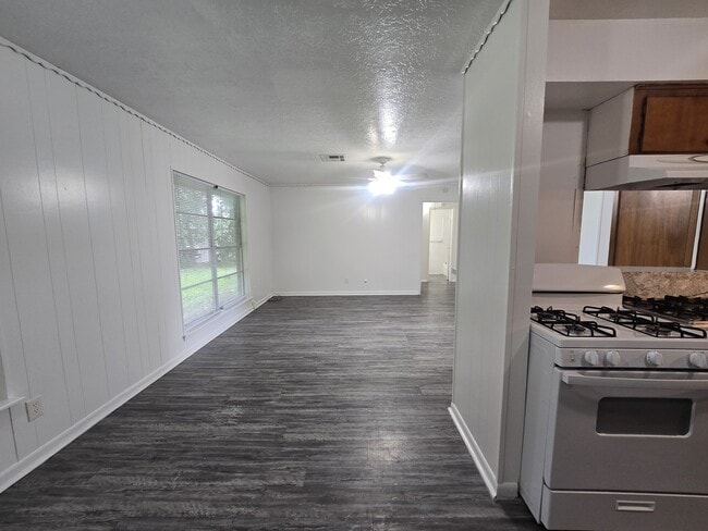 Photo - 7510 Hummingbird Ln
